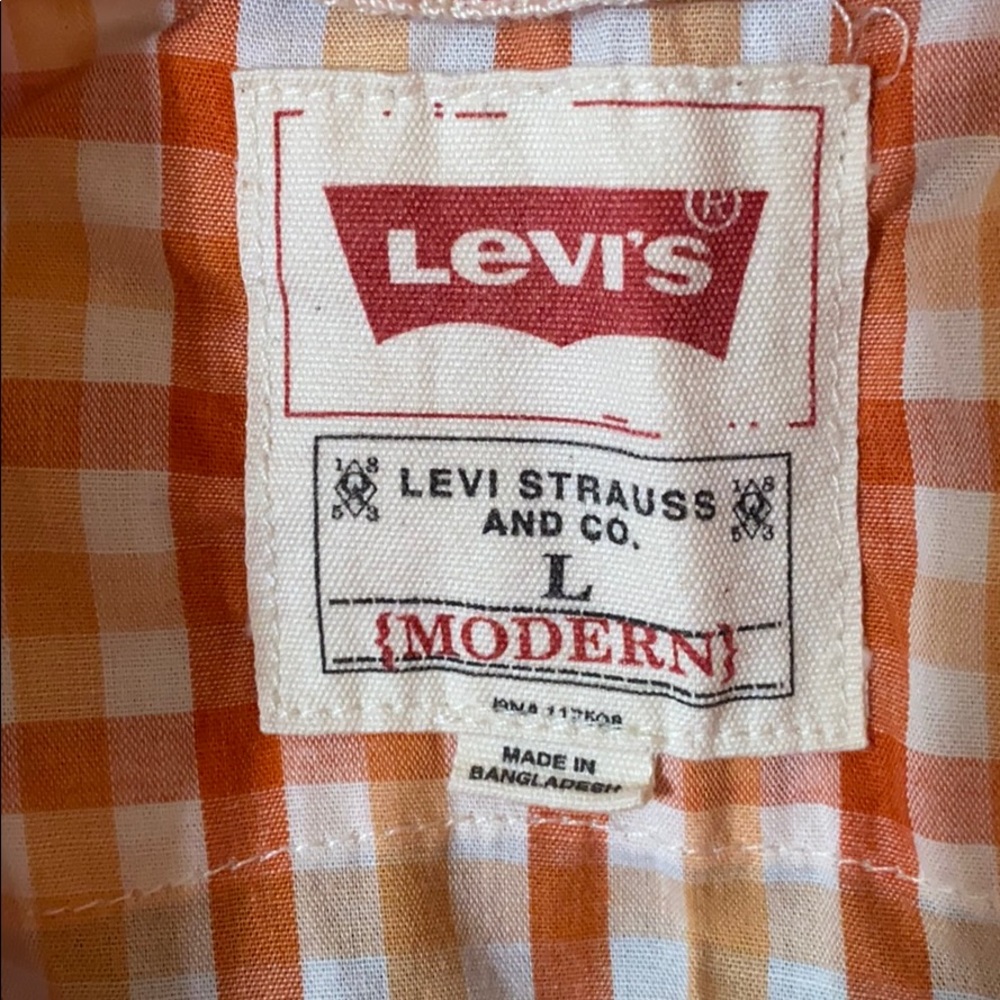 Men’s Levi Shirt - Picture 4 of 4